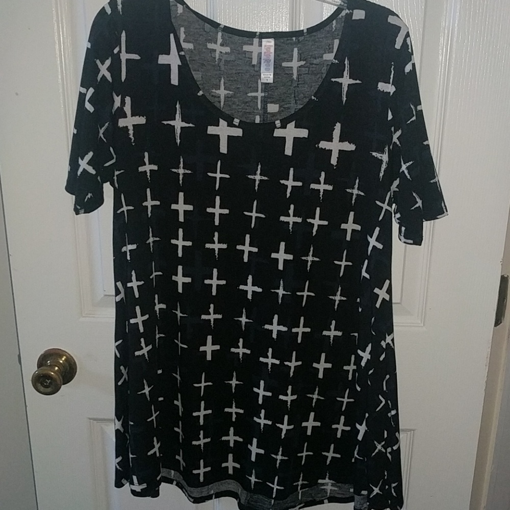 🛍 NWOT LuLaRoe Top Small